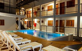 Clh Suites Bonito Centro